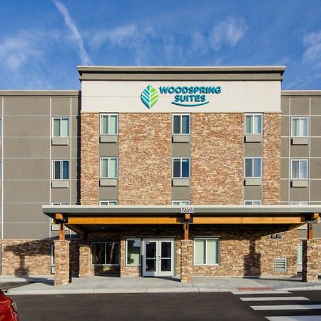 Woodspring Suites Thornton-North Denver מראה חיצוני תמונה