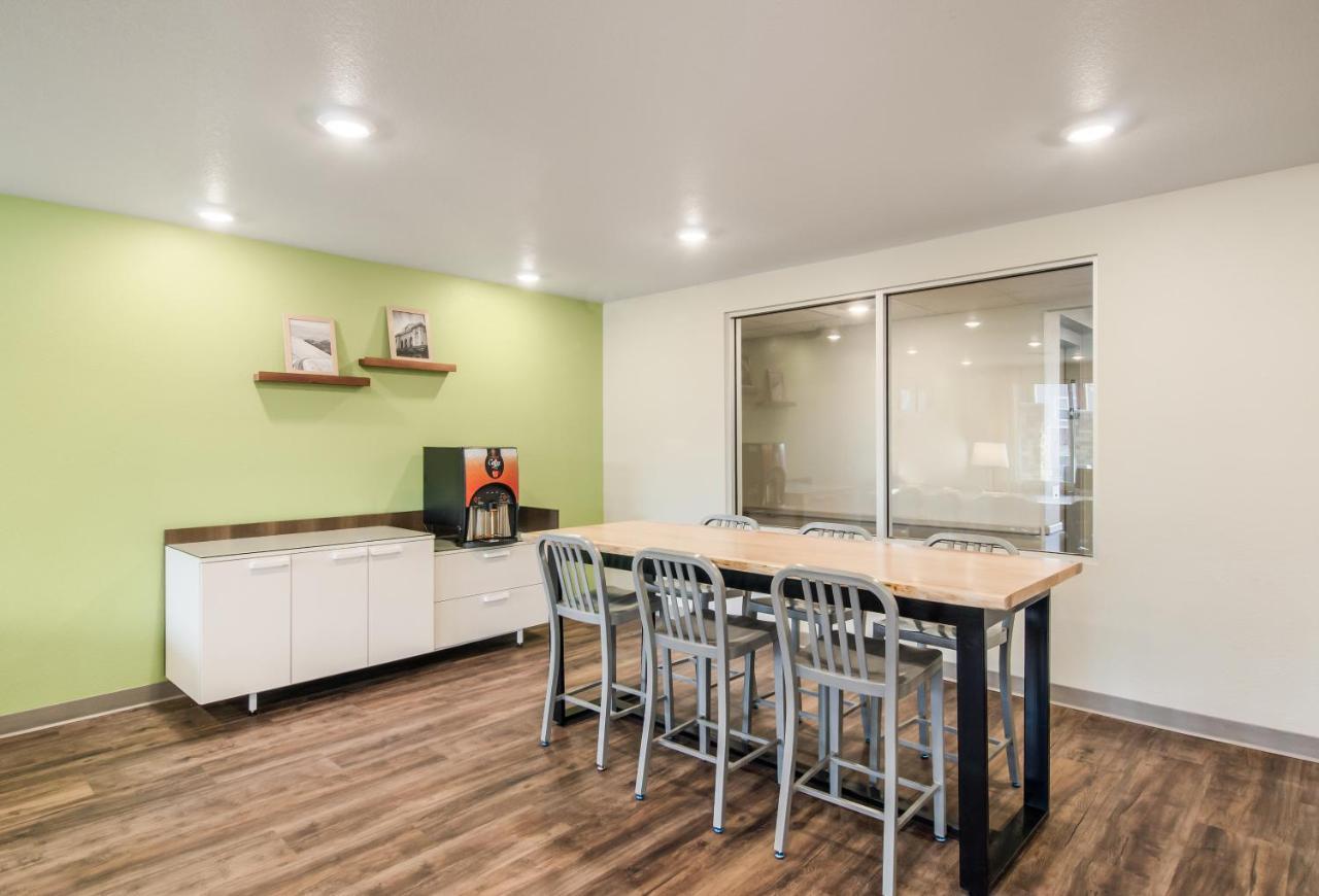 Woodspring Suites Thornton-North Denver מראה חיצוני תמונה