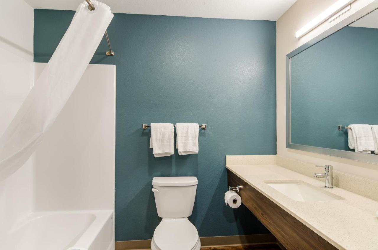 Woodspring Suites Thornton-North Denver מראה חיצוני תמונה