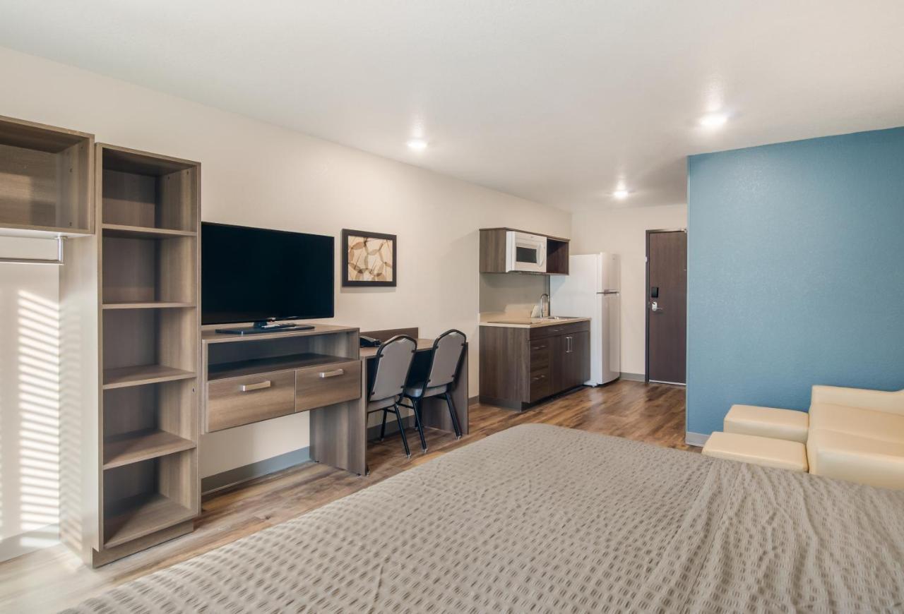 Woodspring Suites Thornton-North Denver מראה חיצוני תמונה